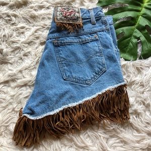 Vintage high rise fringe denim festival shorts